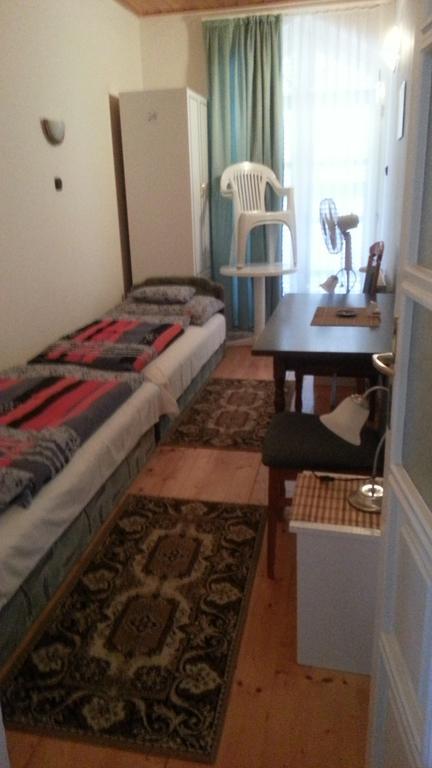 Csokonai Guesthouse Zamárdi Habitación foto