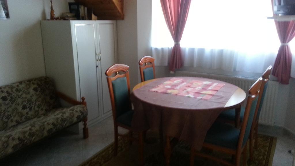 Csokonai Guesthouse Zamárdi Habitación foto